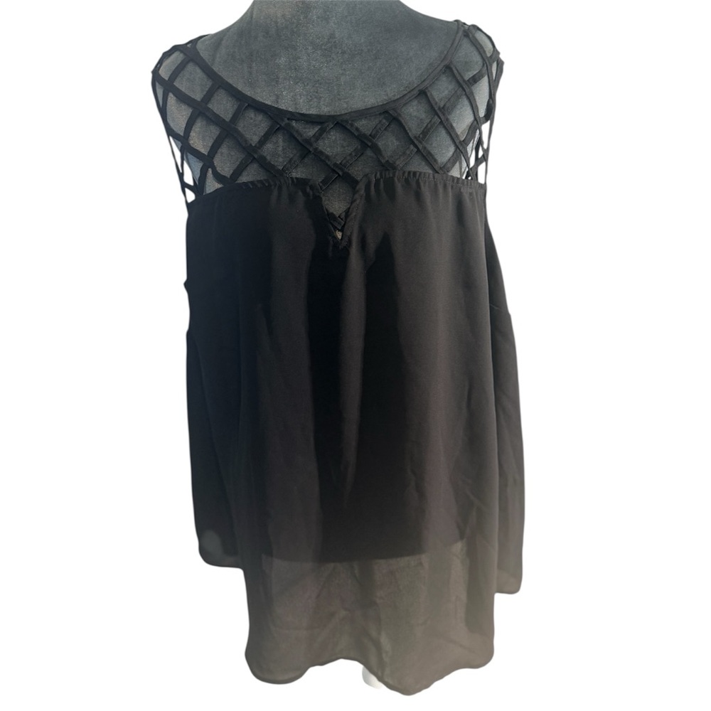 Torrid Size 2 Black Lattice Neck Sleeveless Blouse Chiffon Plus Size Top
